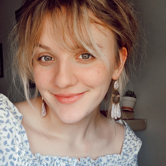 Hey you, I'm Erica! - Picture 2 of 2